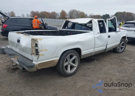 1997 Chevrolet C1500 Fleetside z USA, uszkodzony, nr VIN 1GCEC19R2VE239290